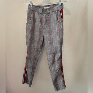 Hollister Plaid Pant. Size: XS. Color: Black/White/Red.